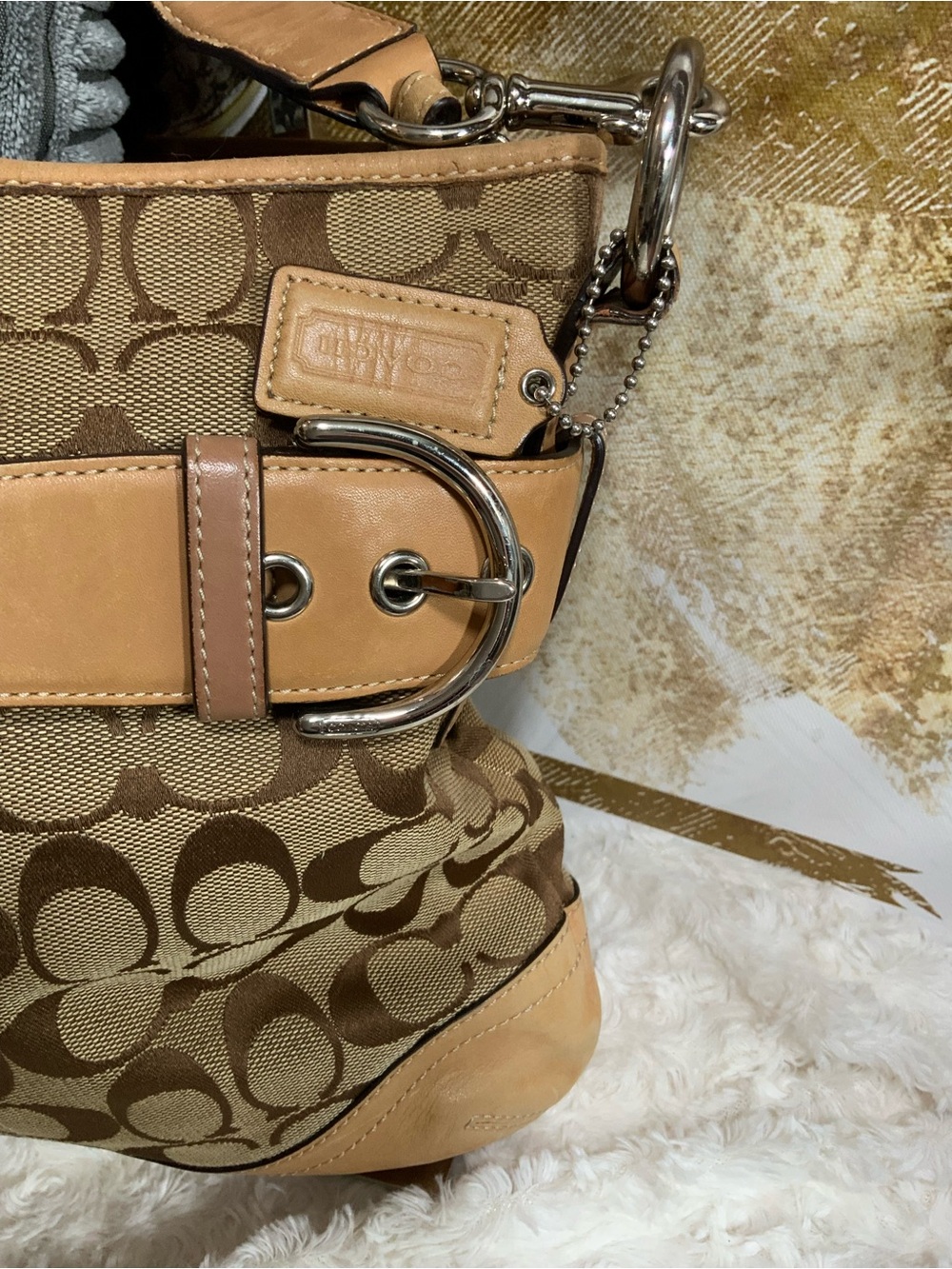 2009 Coach Soho Monogram Canvas Shoulder Bag in Brown and Tan - Picture 2 of 13